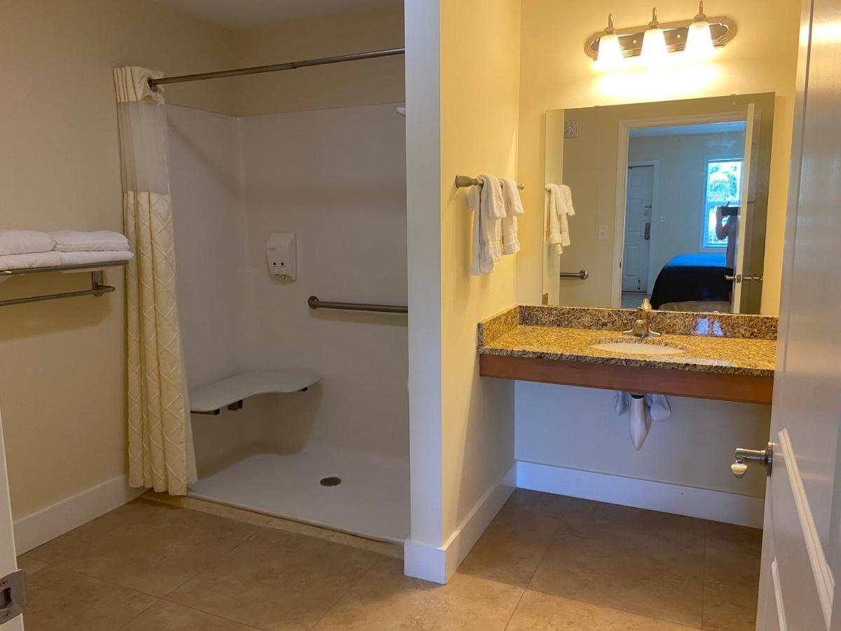 Bonefish Bay Motel
